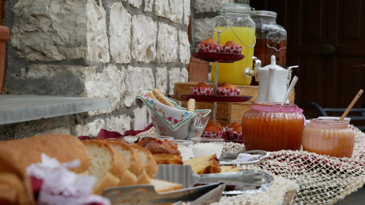 Vikos Hotel Monodendri Exterior foto